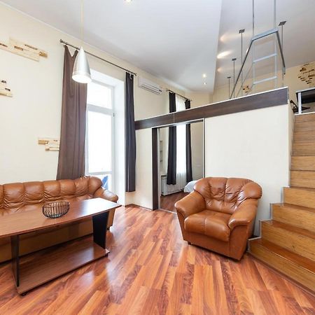 Comfortable Apartment On Mikhaylovskiy Lane Kiev Dış mekan fotoğraf