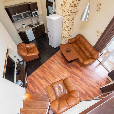 Comfortable Apartment On Mikhaylovskiy Lane Kiev Dış mekan fotoğraf