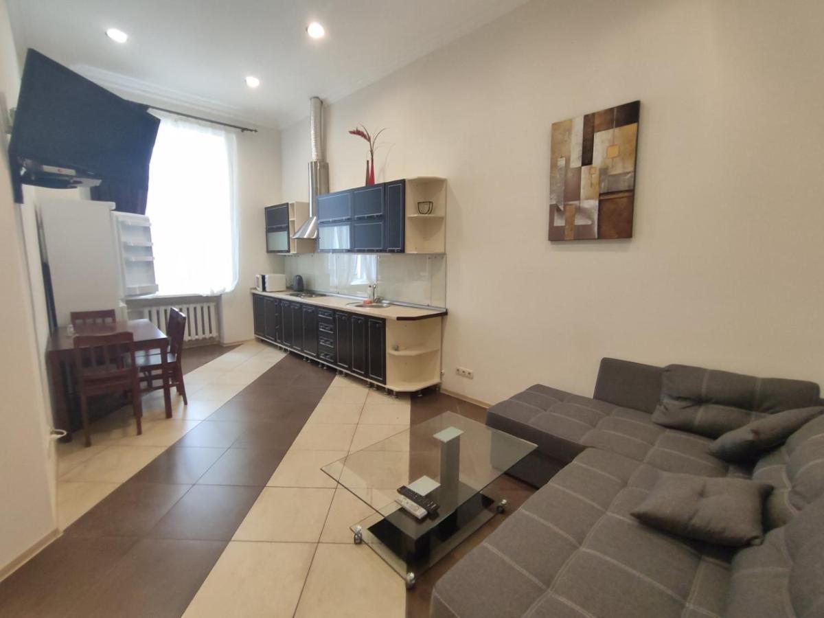 Comfortable Apartment On Mikhaylovskiy Lane Kiev Dış mekan fotoğraf