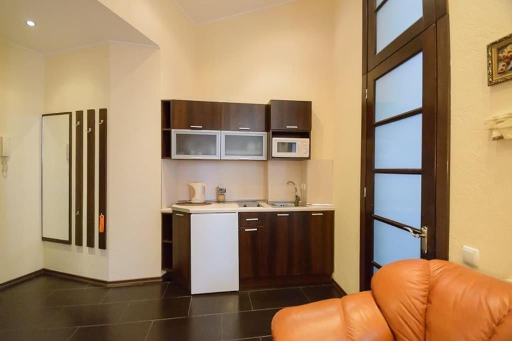 Comfortable Apartment On Mikhaylovskiy Lane Kiev Dış mekan fotoğraf