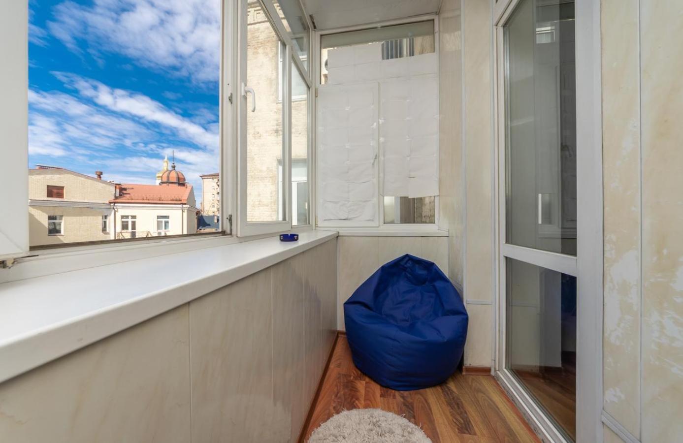 Comfortable Apartment On Mikhaylovskiy Lane Kiev Dış mekan fotoğraf