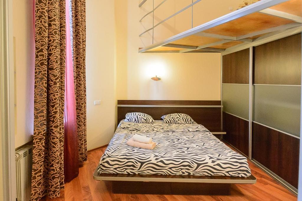Comfortable Apartment On Mikhaylovskiy Lane Kiev Dış mekan fotoğraf